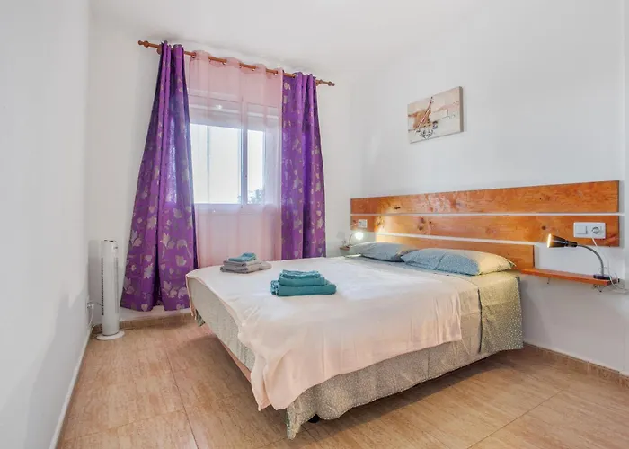 Tinajones Apartament *