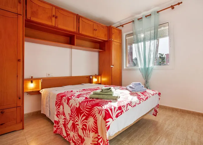 Tinajones * La Oliva