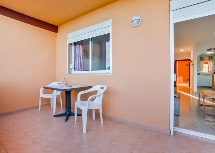 Tinajones Apartament La Oliva